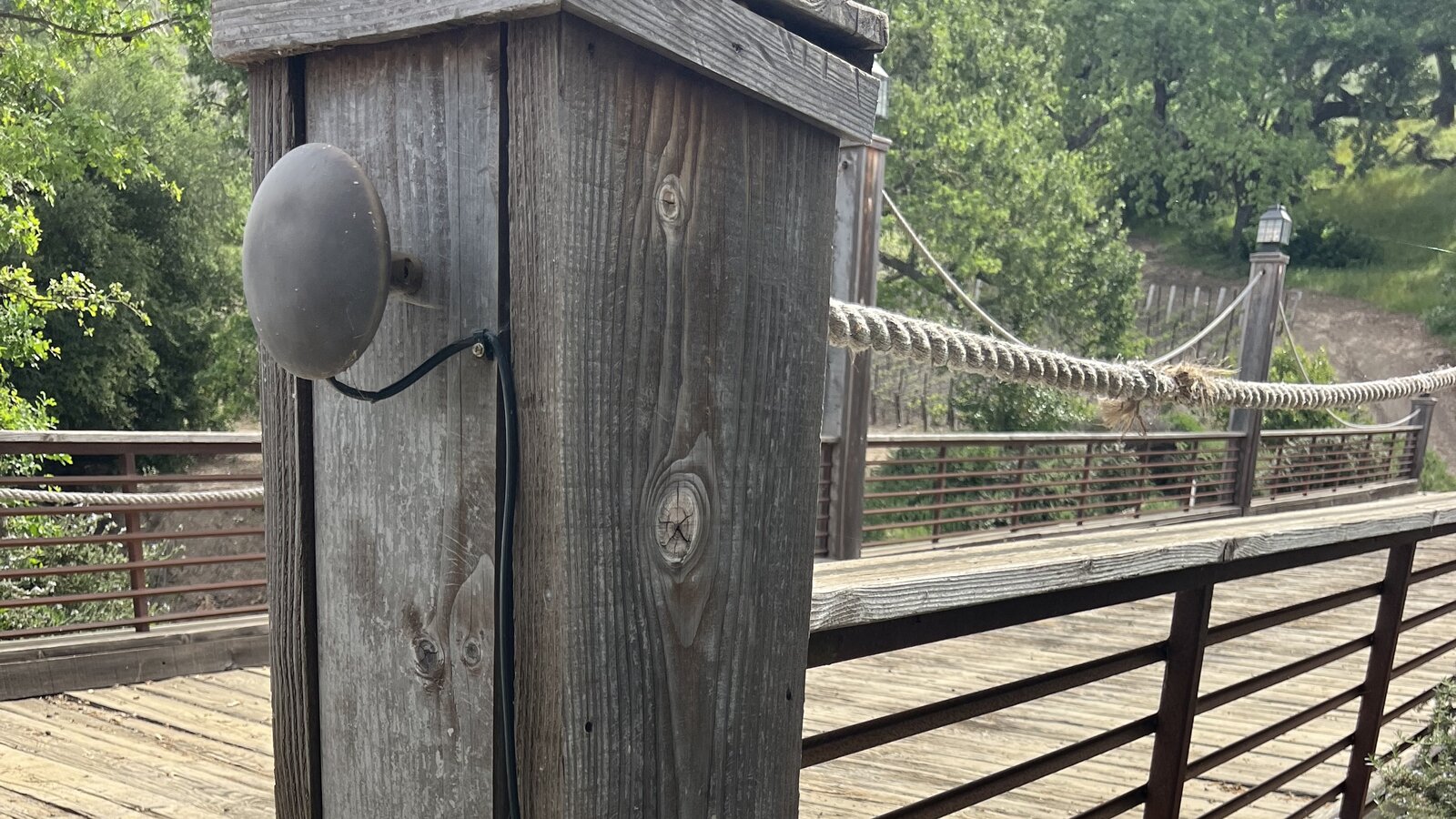 Discreet Wireless Relays